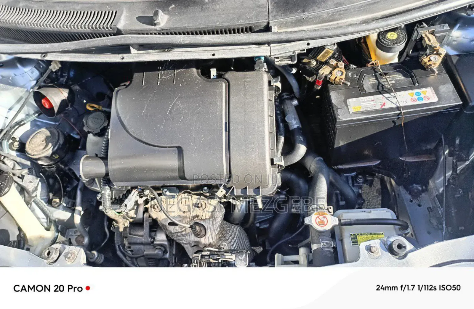 Toyota Yaris Base Sedan 4dr 2010 Silver