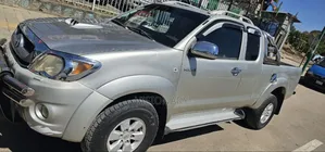 Toyota Hilux 2010 Silver