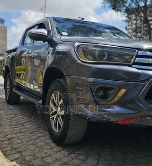 Toyota Hilux 2017 Pearl