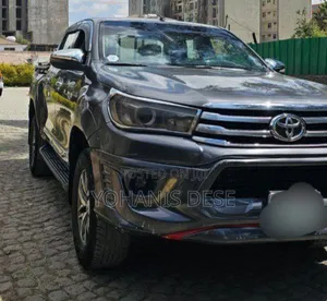 Toyota Hilux 2017 Pearl