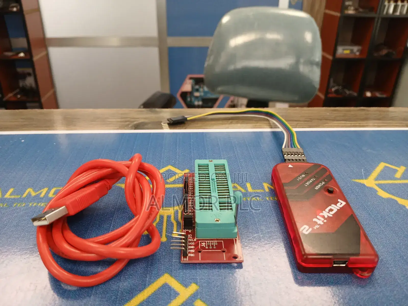 Pickit3 Programmer + Universal Programmer Seat