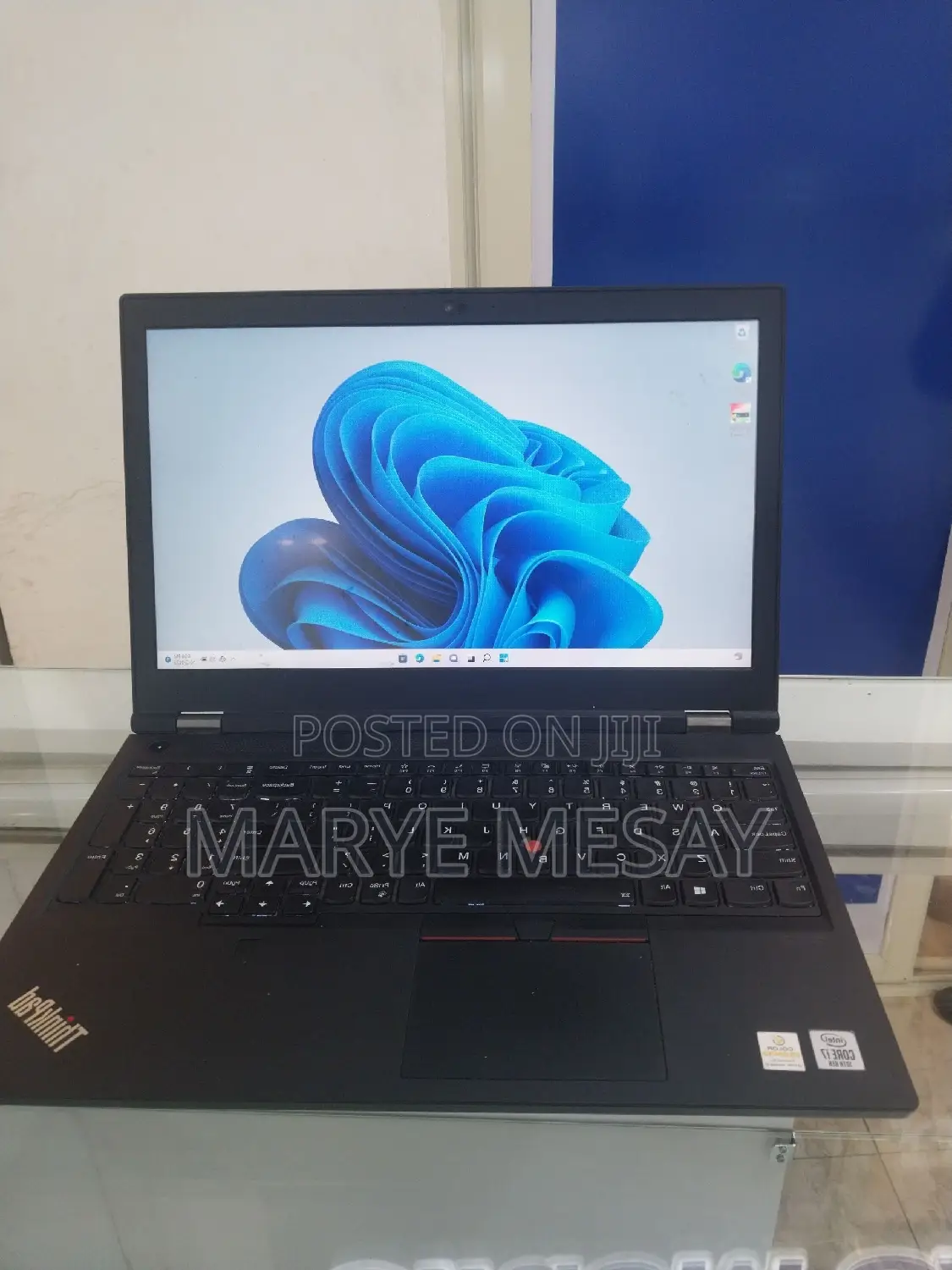 New Laptop Lenovo Thinkpad P15s 16GB Intel Core I7 SSD 256GB