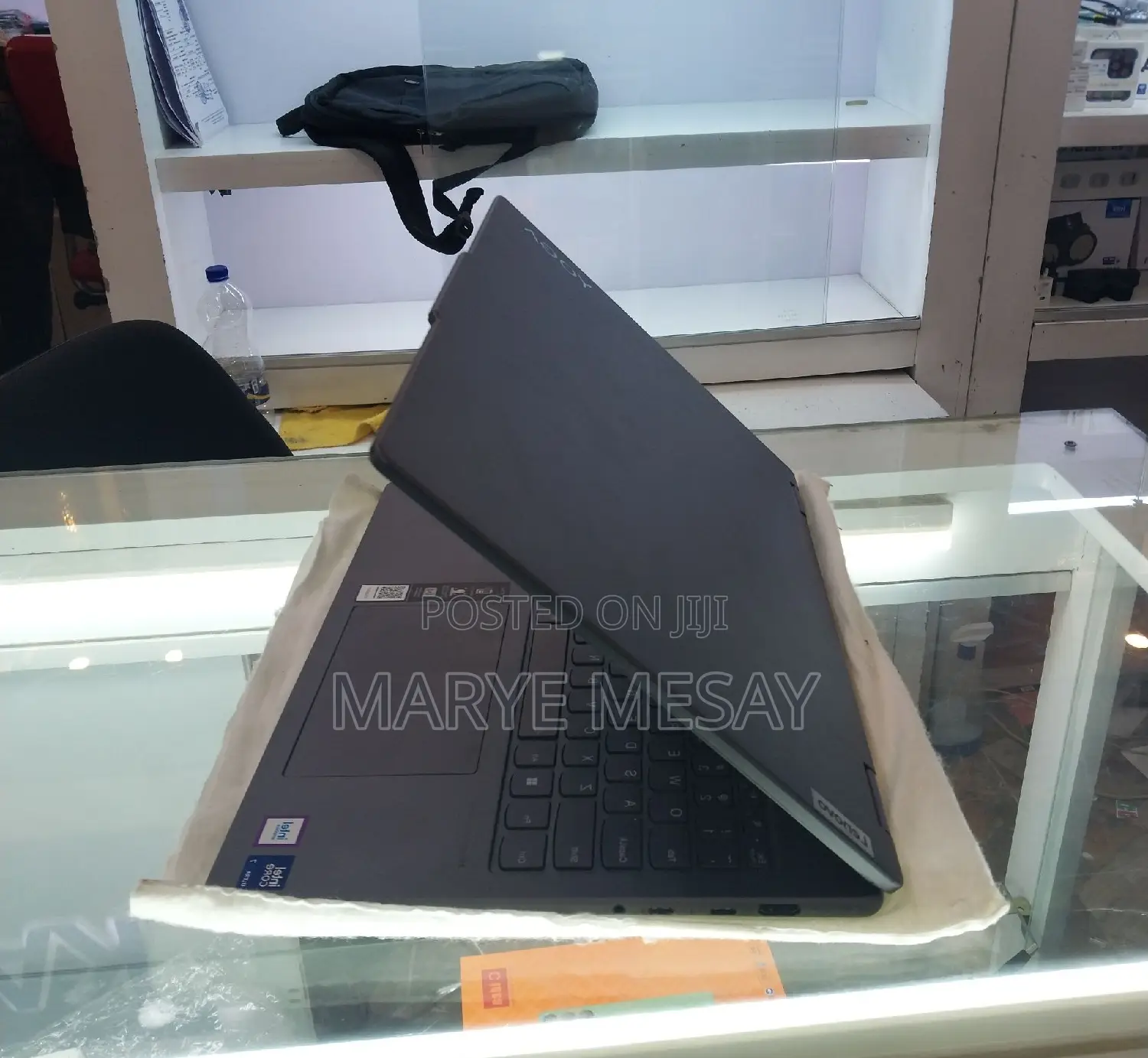 New Laptop Lenovo Yoga 7i 16GB Intel Core I7 SSD 1T