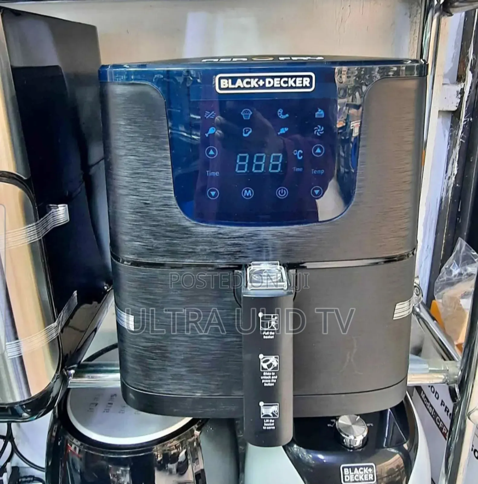 Black+Decker Grand Digital Air Fryer, Model Af700-B5.