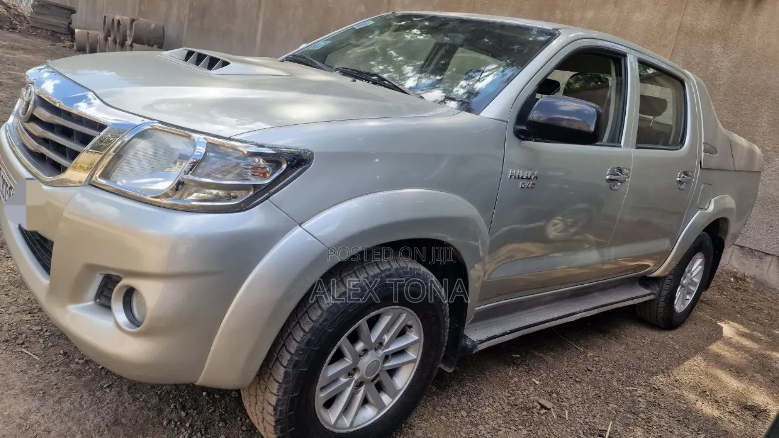 Toyota Hilux 2014 Gold