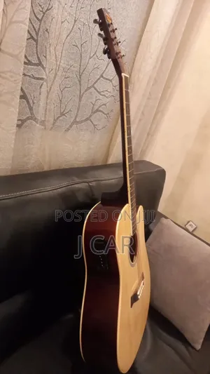 Box Guitar