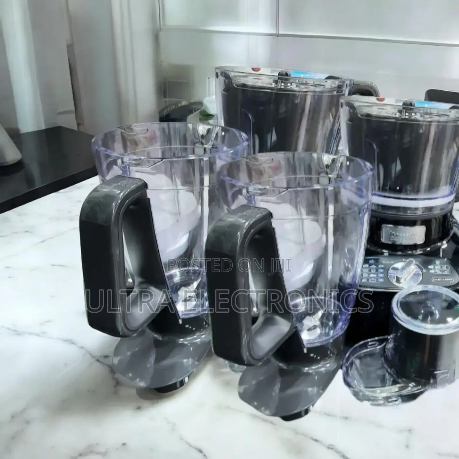 Moulinex Double Force Food Processor. It Has a Powerful 1000 W Motor.