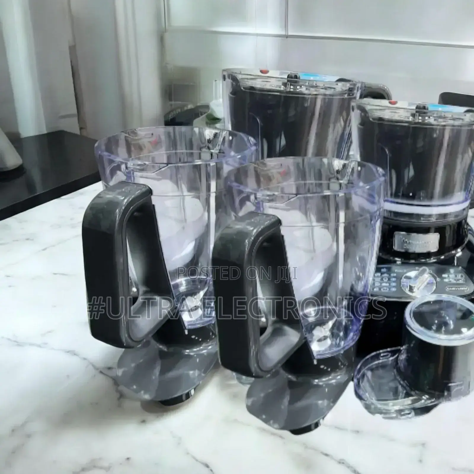 Moulinex Double Force Food Processor. It Has a Powerful 1000 W Motor.