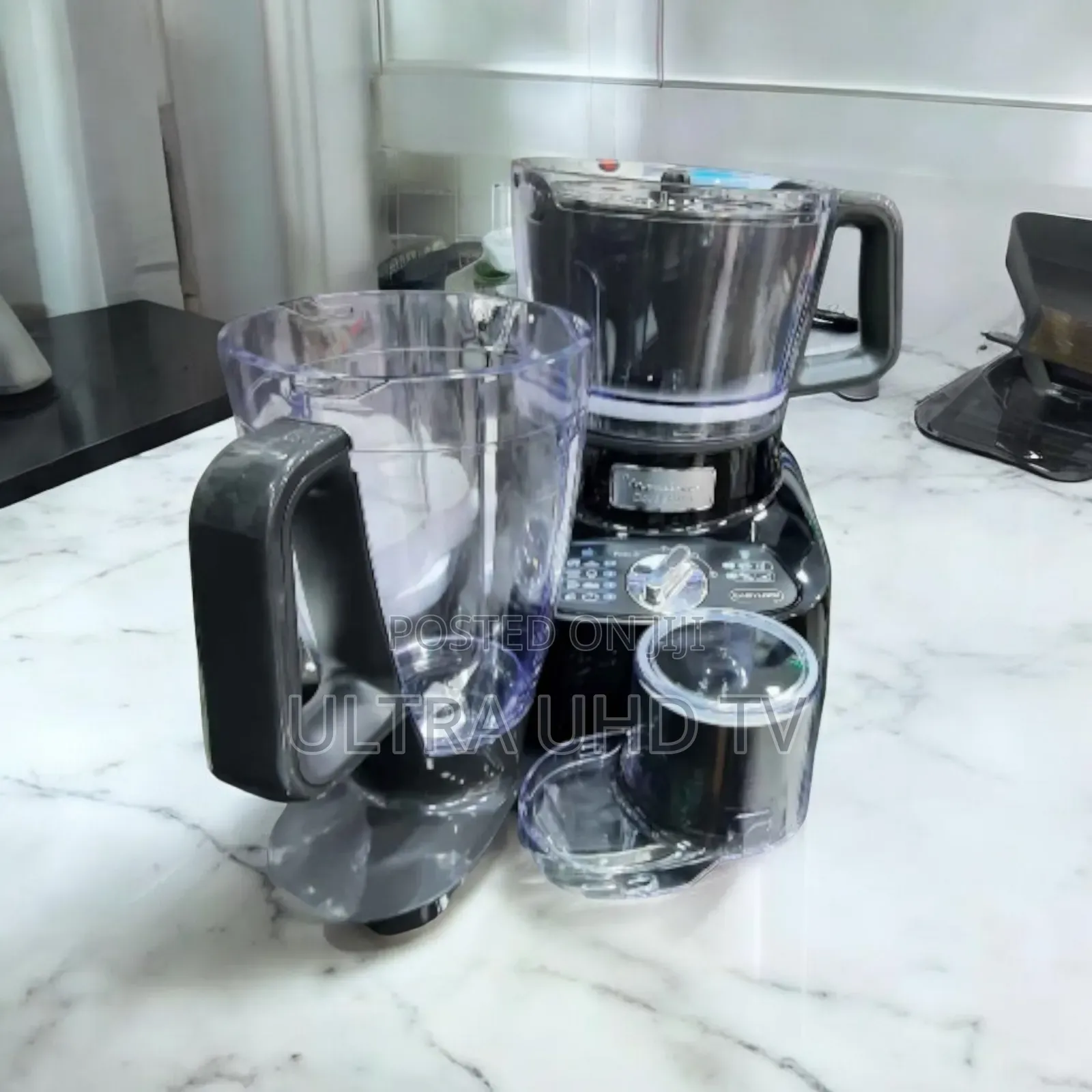 Moulinex Double Force Food Processor. It Has a Powerful 1000 W Motor.