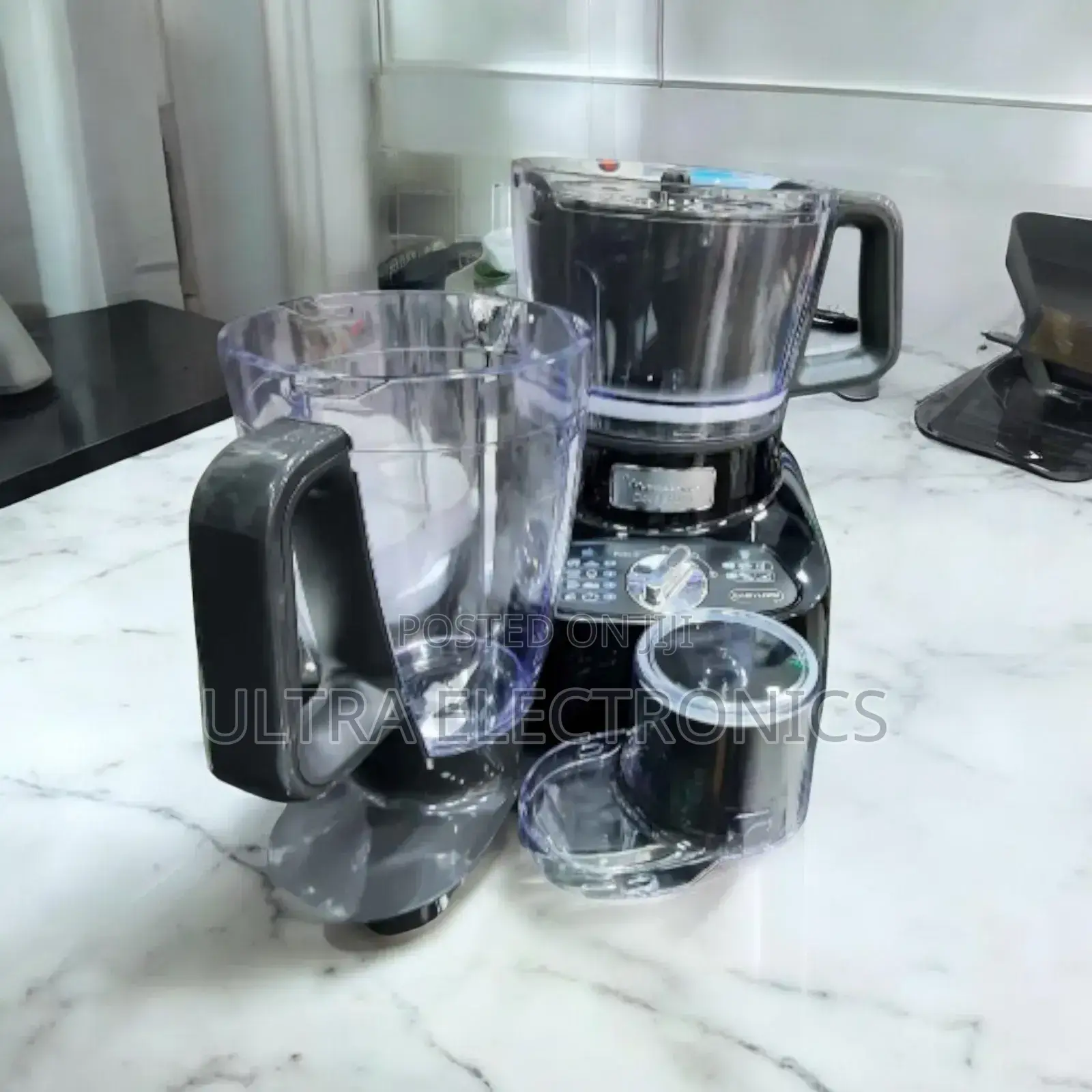 Moulinex Double Force Food Processor. It Has a Powerful 1000 W Motor.