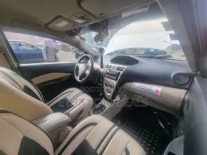 Toyota Yaris 2006 White