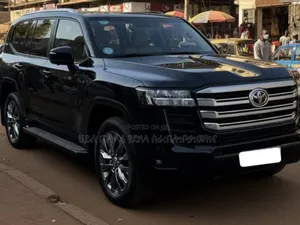 Toyota Land Cruiser 2022 Black