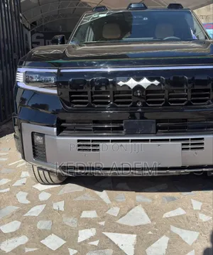 New BYD Leopard 8 2.0 Hybrid AWD 2025 Black