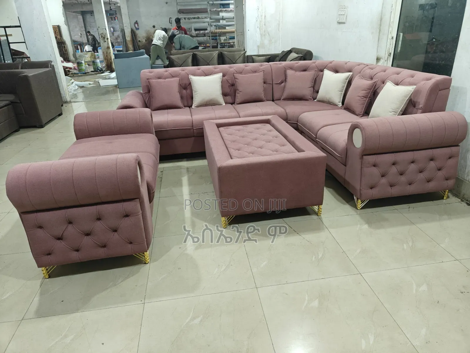 Sofa Savings Design With Table