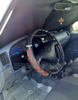 Toyota Hilux 2.5 Cab 2005 White