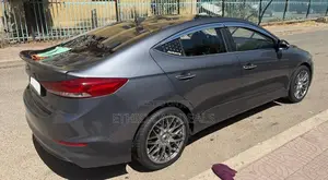 Hyundai Avante 2017 Gray