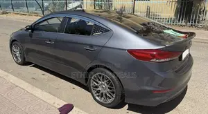 Hyundai Avante 2017 Gray