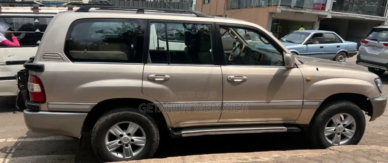 Toyota Land Cruiser 2005 Gold