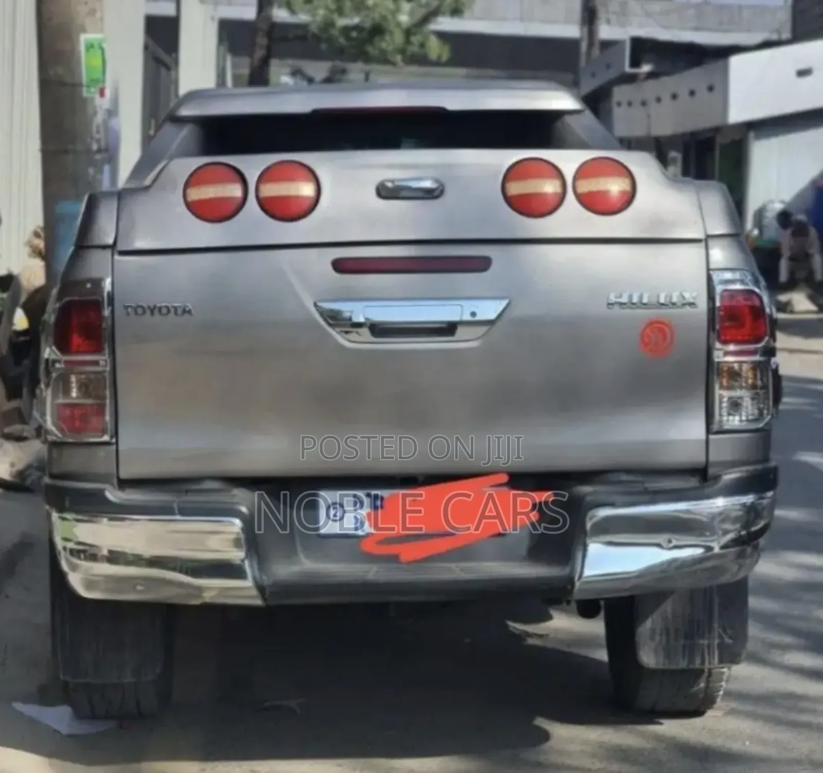 Toyota Hilux 2020 Gold