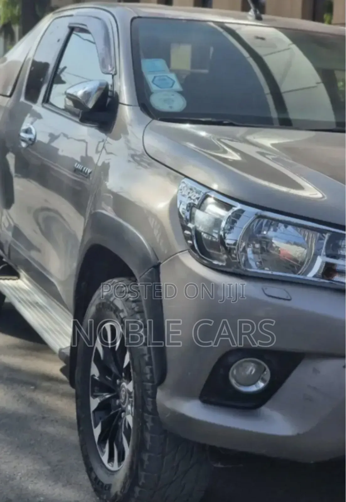 Toyota Hilux 2020 Gold