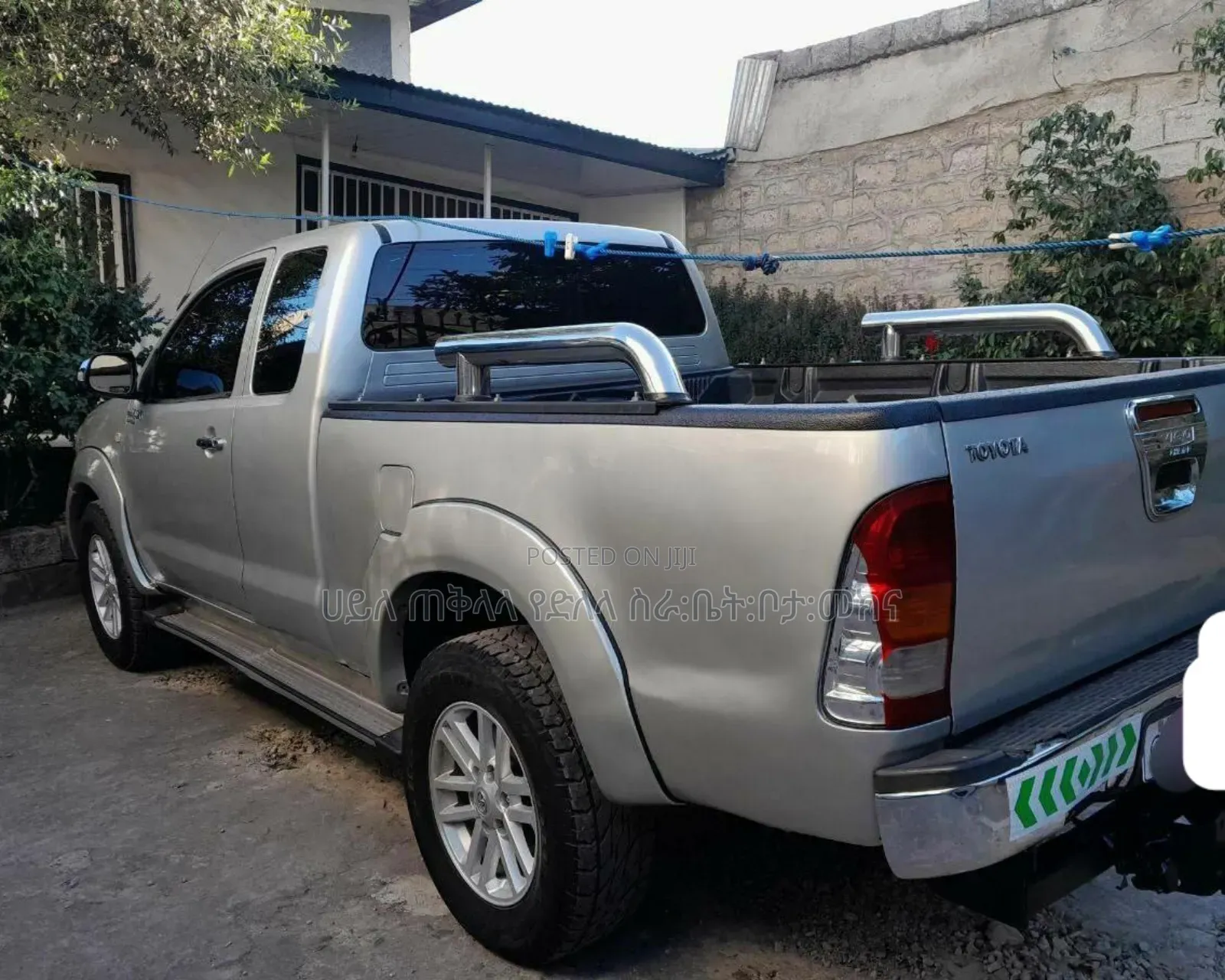 Toyota Hilux 2010 Gold