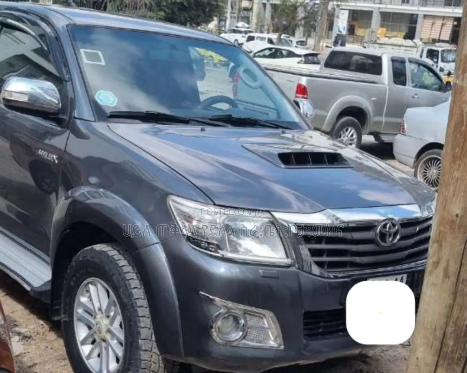 Toyota Hilux 2014 Gray