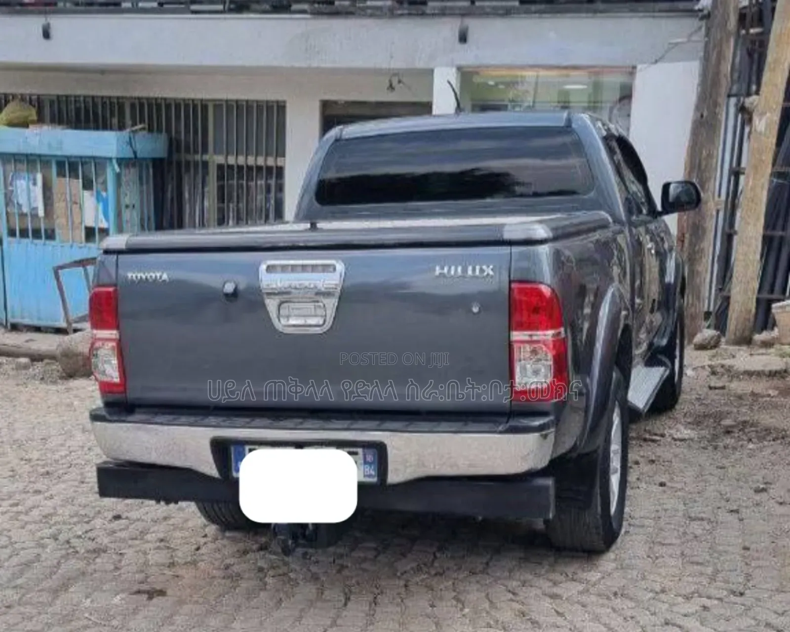 Toyota Hilux 2014 Gray