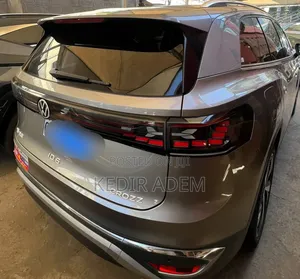 Volkswagen ID.6 2022 Brown