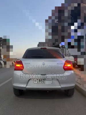 Suzuki Swift 2022 Silver