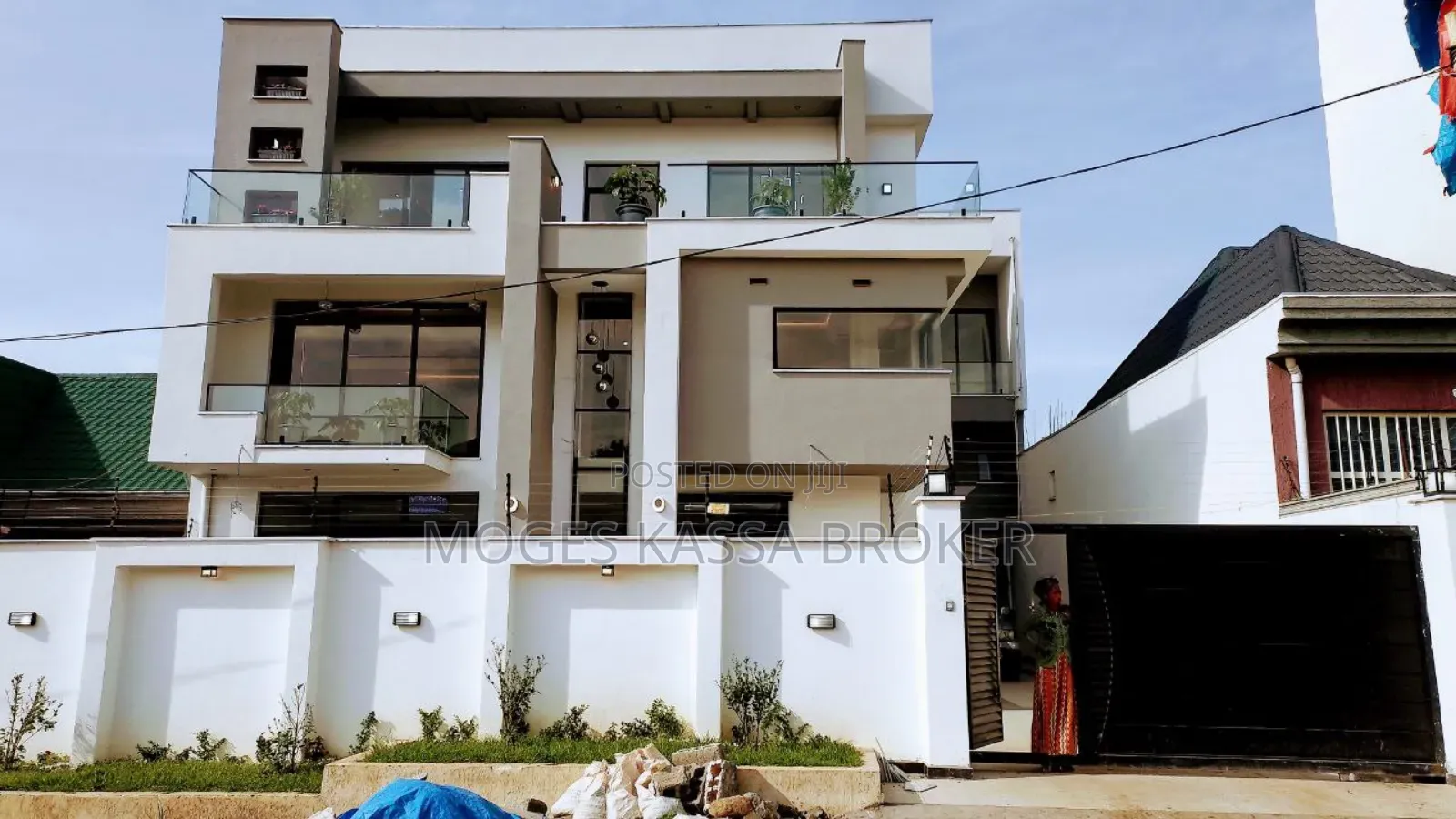 8bdrm House in መኖርያ ቤት, Yeka for sale