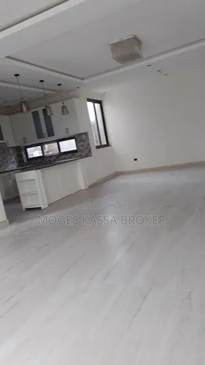 8bdrm House in መኖርያ ቤት, Yeka for sale