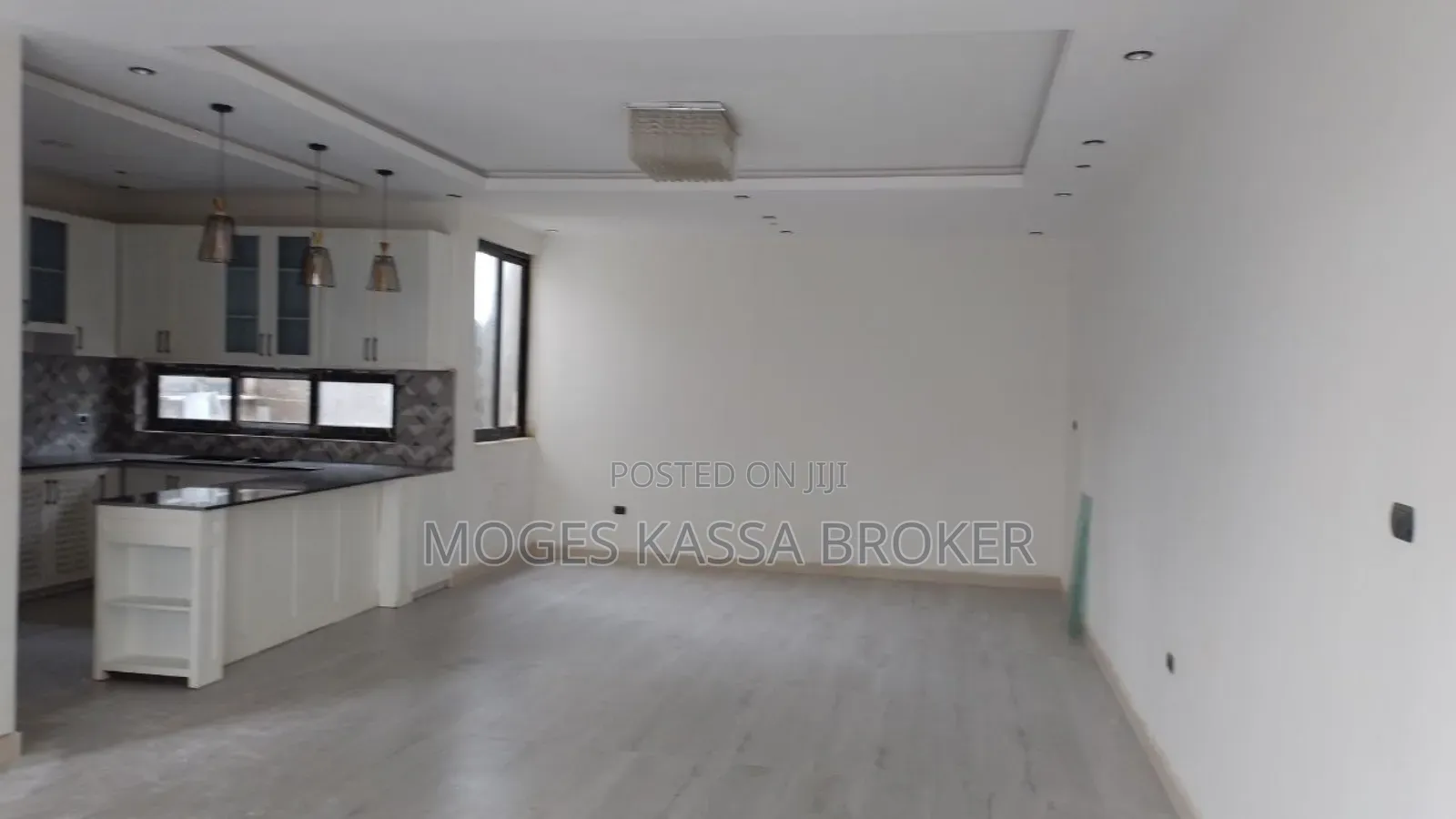 8bdrm House in መኖርያ ቤት, Yeka for sale