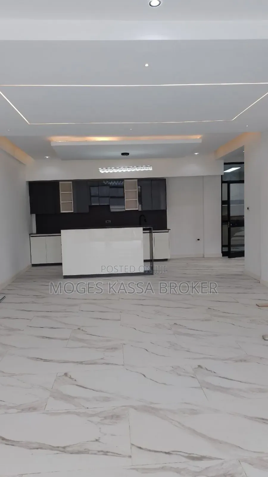 8bdrm House in መኖርያ ቤት, Yeka for sale