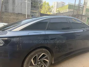 Volkswagen ID.7 2025 Blue