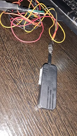 Gps ባለ ነዳጅ መቆጣጠሪያ