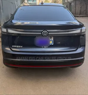 Volkswagen ID.7 2025 Blue