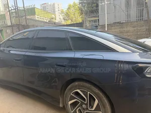 Volkswagen ID.7 2025 Blue