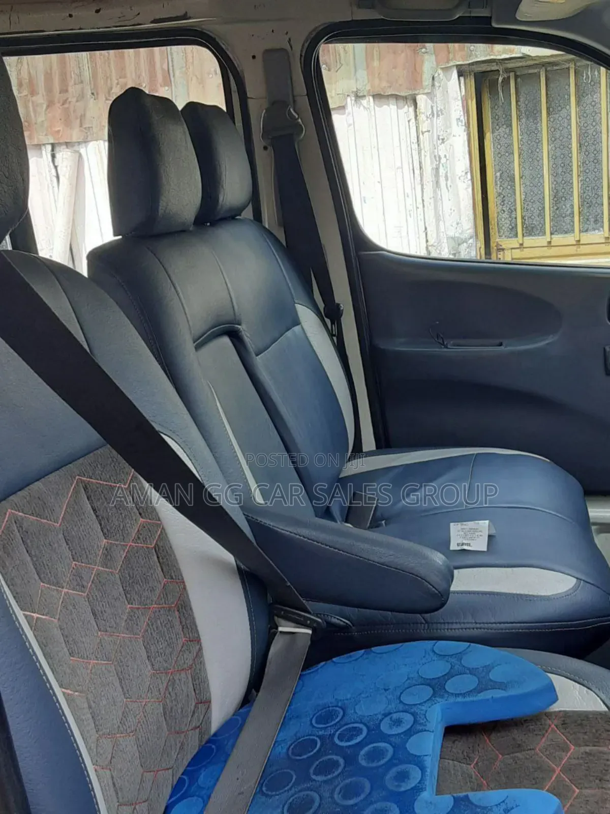 Toyota HiAce 2007 White