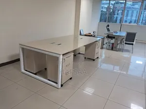 Group Table 4 Person