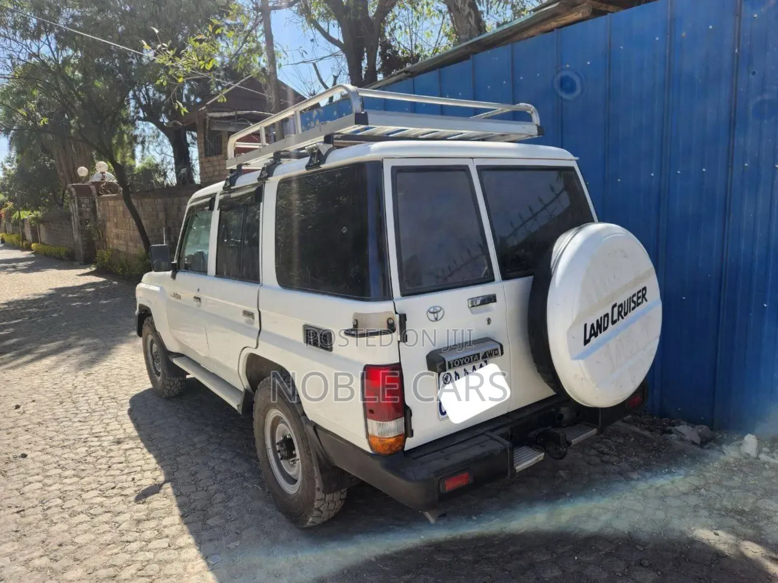 Toyota Land Cruiser 2015 Ivory
