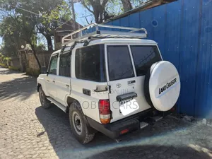 Toyota Land Cruiser 2015 Ivory