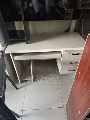 Table for Office 1.20cm