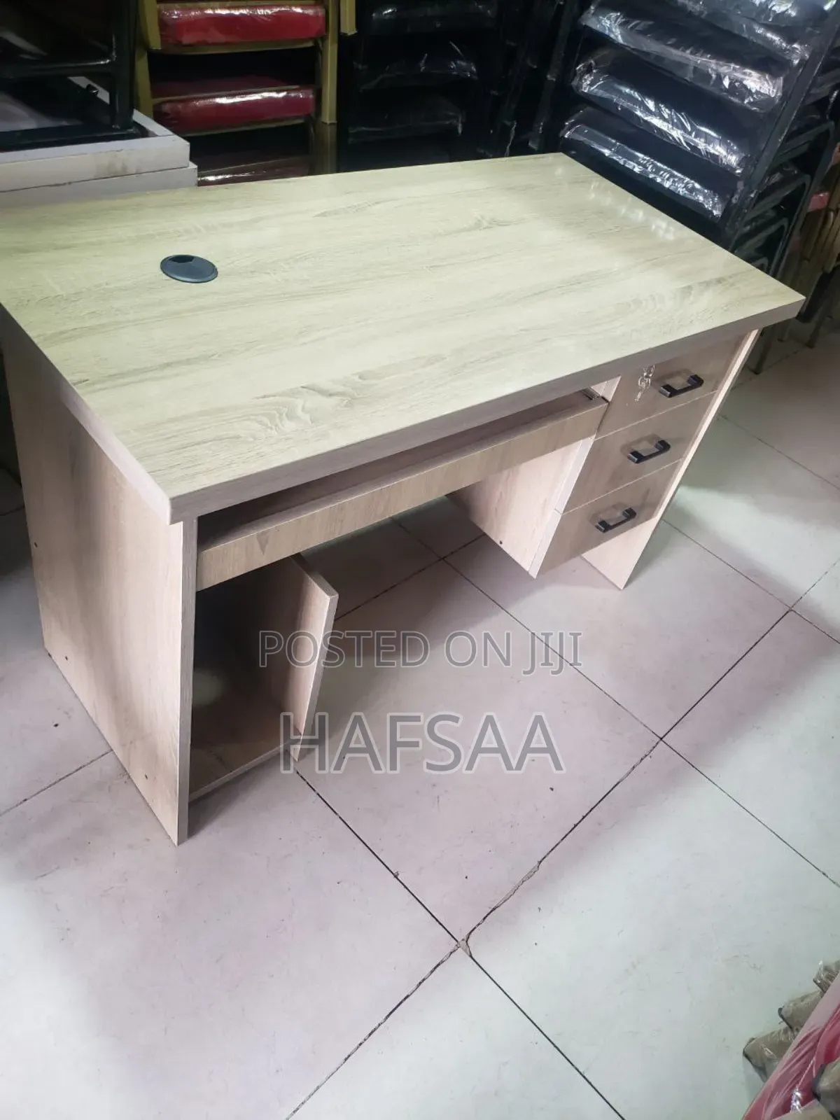 Table for Office 1.20cm