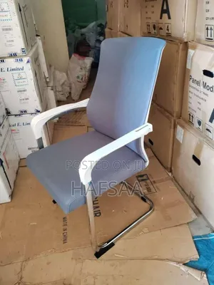 Back Plastic Mesh Gust Chair