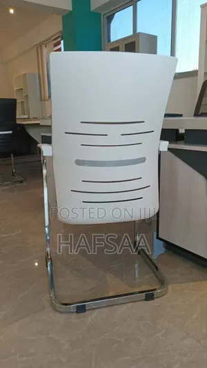 Back Plastic Mesh Gust Chair