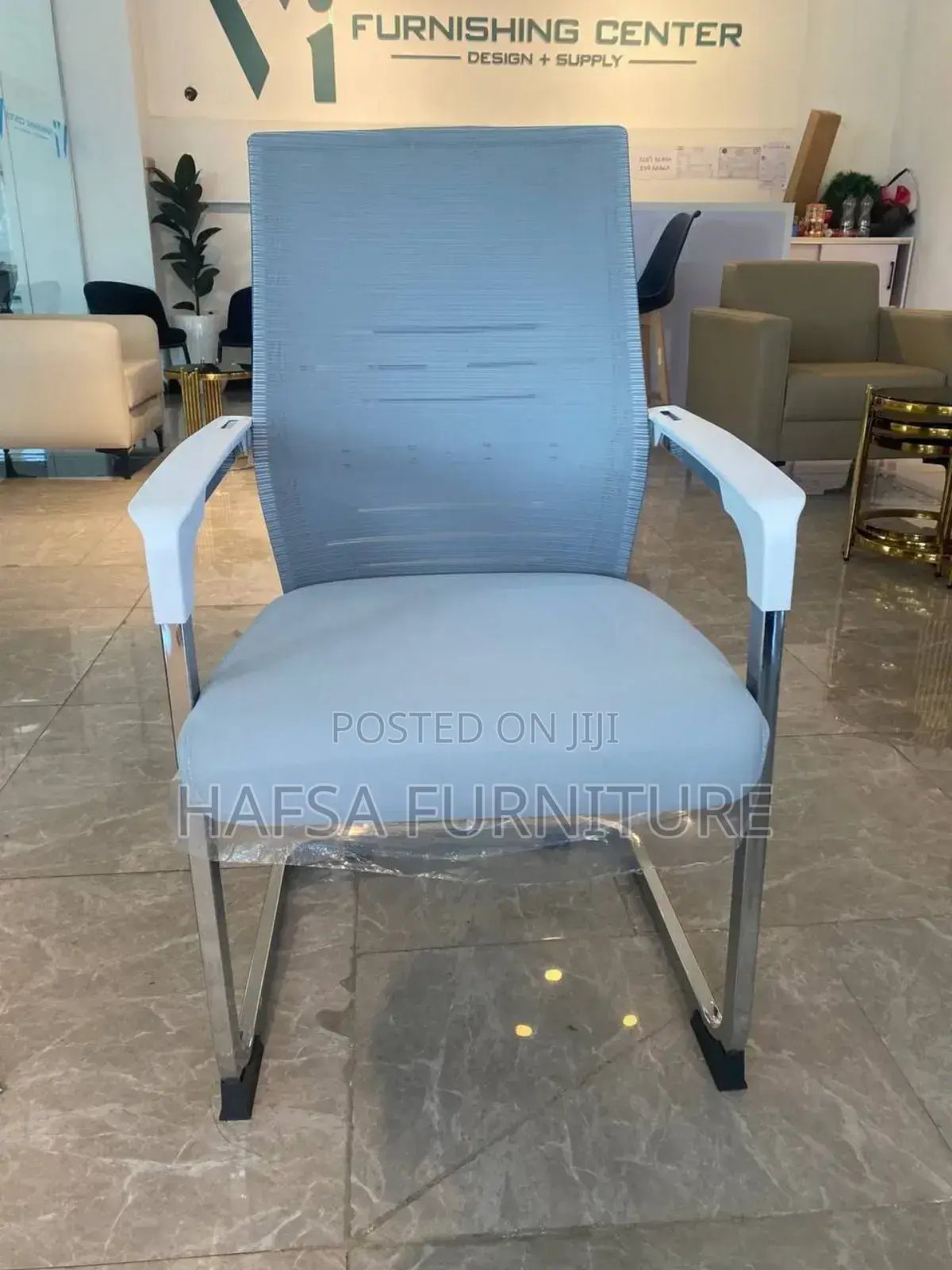 Back Plastic Mesh Gust Chair