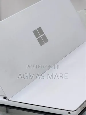 New Laptop Microsoft Surface 8GB Intel Core I7 SSD 256GB
