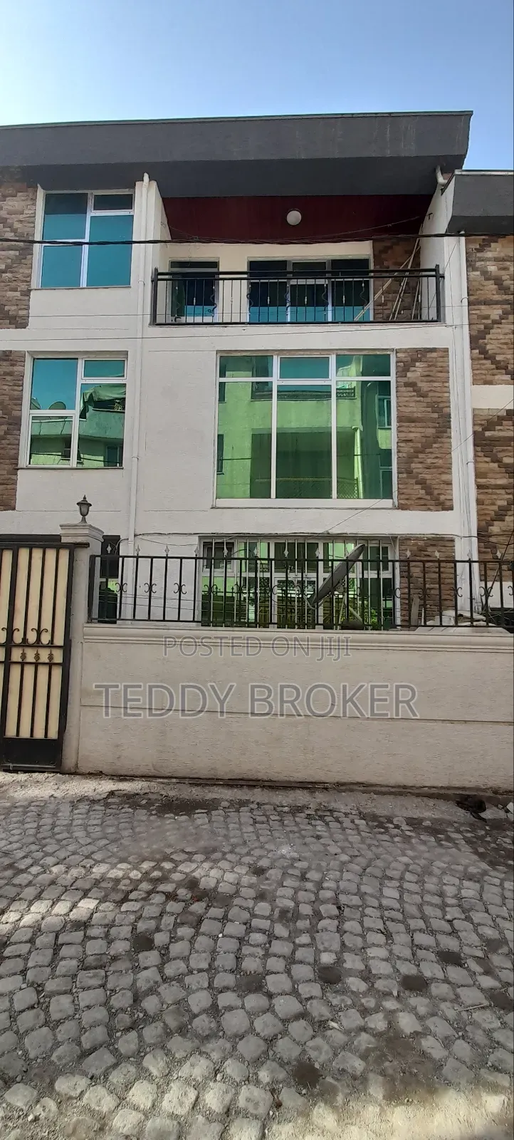 4bdrm House in Haile Garment, Nifas Silk-Lafto for sale