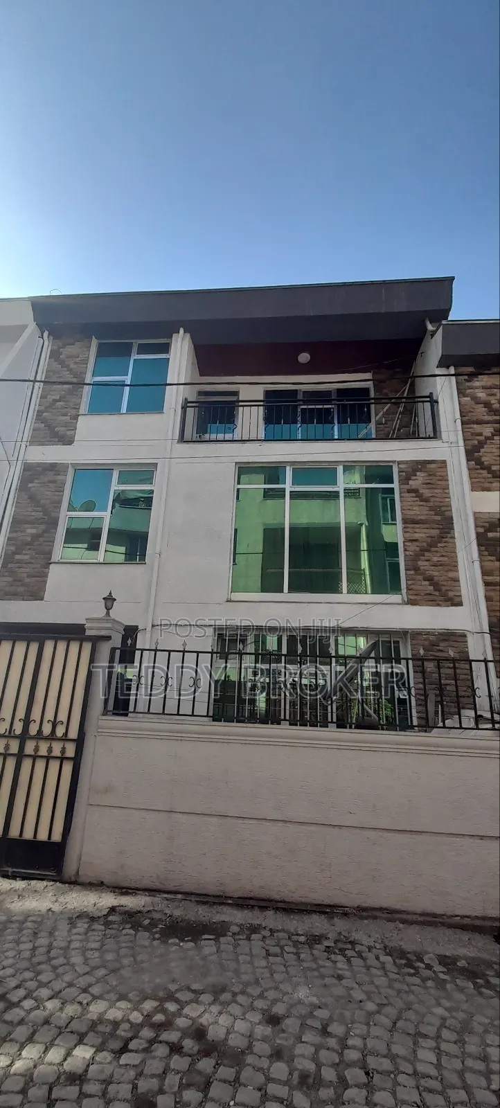 4bdrm House in Haile Garment, Nifas Silk-Lafto for sale