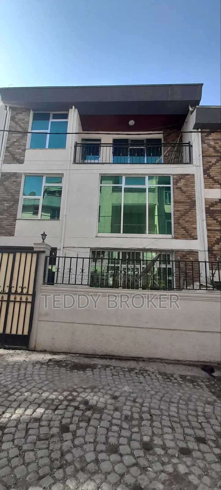 4bdrm House in Haile Garment, Nifas Silk-Lafto for sale